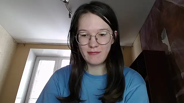 Snapshot of MiriamOr chatting on February 6, 2025, 7:13 am MiriamOr online show from February 6, 2025, 7:13 am