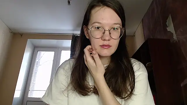 Snapshot of MiriamOr chatting on February 8, 2025, 7:26 am MiriamOr online show from February 8, 2025, 7:26 am