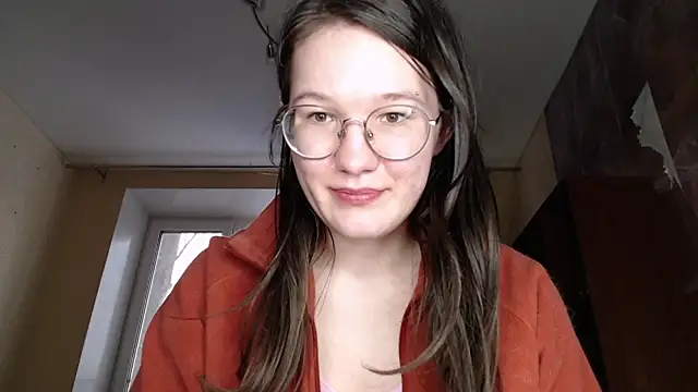 Snapshot of MiriamOr chatting on February 14, 2025, 1:29 pm MiriamOr online show from February 14, 2025, 1:29 pm