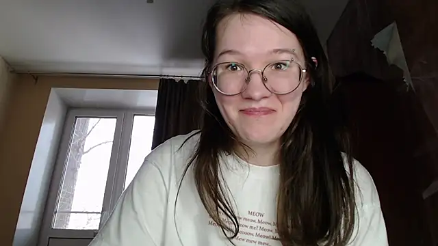 Snapshot of MiriamOr chatting on February 22, 2025, 10:18 am MiriamOr online show from February 22, 2025, 10:18 am