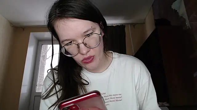 Snapshot of MiriamOr chatting on February 23, 2025, 10:17 am MiriamOr online show from February 23, 2025, 10:17 am