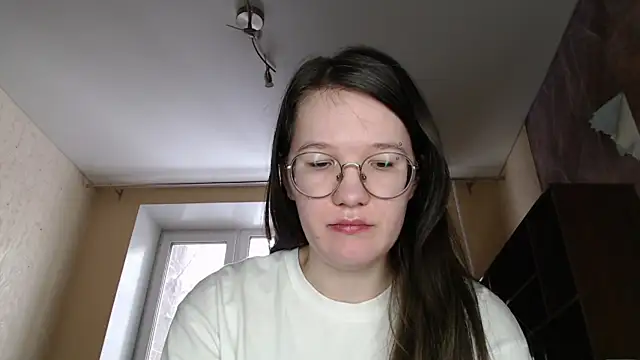 Snapshot of MiriamOr chatting on February 24, 2025, 7:44 am MiriamOr online show from February 24, 2025, 7:44 am