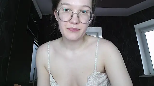 Snapshot of MiriamOr chatting on March 16, 2025, 10:55 am MiriamOr online show from March 16, 2025, 10:55 am