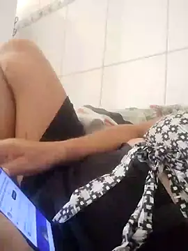 Snapshot of mariy522 chatting on January 8, 2025, 4:00 pm mariy522 online show from January 8, 2025, 4:00 pm