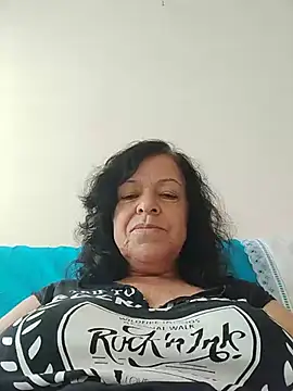 Snapshot of mariy522 chatting on July 6, 2026, 4:42 pm mariy522 online show from July 6, 2026, 4:42 pm