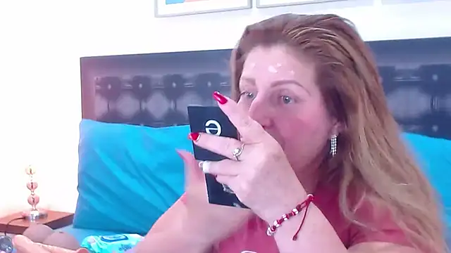 sandra 20 online show from September 29, 2025, 11:26 am