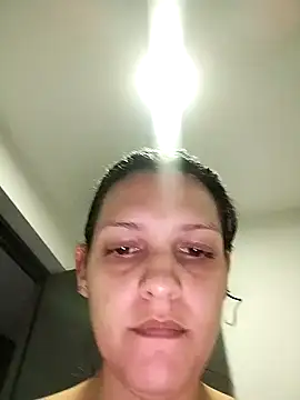 Snapshot of Mia_Hampton chatting on January 31, 2025, 9:59 pm Mia Hampton online show from January 31, 2025, 9:59 pm