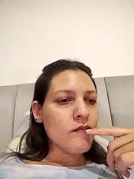 Snapshot of Mia_Hampton chatting on February 20, 2025, 8:36 pm Mia Hampton online show from February 20, 2025, 8:36 pm