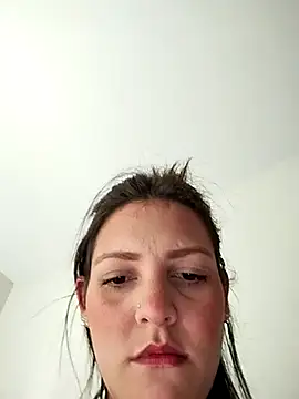 Snapshot of Mia_Hampton chatting on March 21, 2025, 5:45 pm Mia Hampton online show from March 21, 2025, 5:45 pm