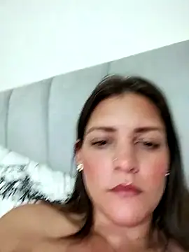 Snapshot of Mia_Hampton chatting on March 22, 2025, 6:00 am Mia Hampton online show from March 22, 2025, 6:00 am