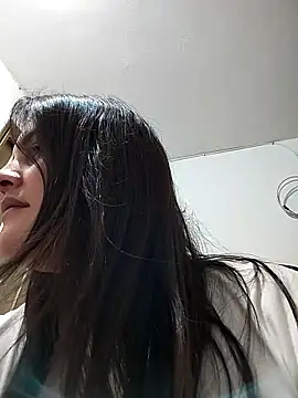 Snapshot of Mia_Hampton chatting on November 29, 2025, 2:03 am Mia Hampton online show from November 29, 2025, 2:03 am