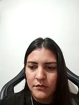 Snapshot of Mia_Hampton chatting on December 17, 2025, 10:27 pm Mia Hampton online show from December 17, 2025, 10:27 pm