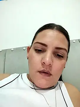 Snapshot of Mia_Hampton chatting on January 12, 2026, 11:43 pm Mia Hampton online show from January 12, 2026, 11:43 pm