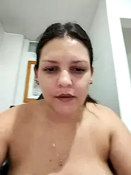 Snapshot of Mia_Hampton chatting on February 14, 2026, 11:56 pm Mia Hampton online show from February 14, 2026, 11:56 pm