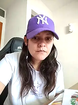 Snapshot of Mia_Hampton chatting on March 28, 2026, 4:50 pm Mia Hampton online show from March 28, 2026, 4:50 pm