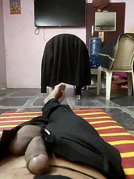 sandy-006 online show from November 10, 2025, 6:23 am