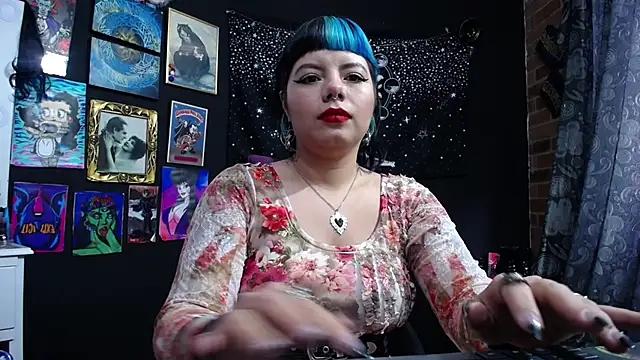 Snapshot of Yourmadame_P chatting on February 12, 2025, 5:26 pm Yourmadame P online show from February 12, 2025, 5:26 pm