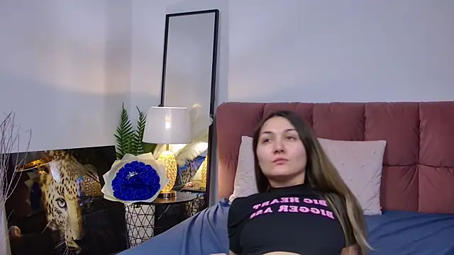 Snapshot of NicolLopeze chatting on March 7, 2025, 8:56 am NicolLopeze online show from March 7, 2025, 8:56 am