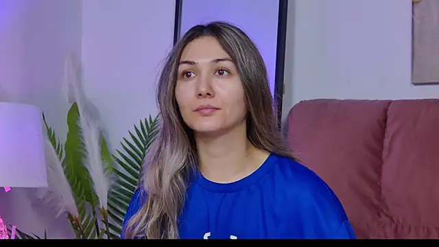 Snapshot of NicolLopeze chatting on November 27, 2025, 7:32 am NicolLopeze online show from November 27, 2025, 7:32 am