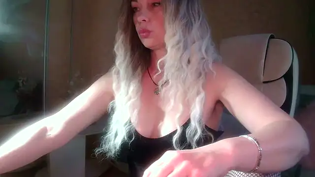 Roxolana Drim online show from April 27, 2026, 10:02 am