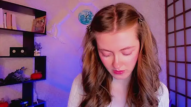 KateCuddle online show from December 25, 2024, 2:25 am