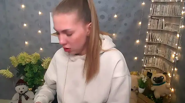 Sport Tall Doll online show from March 11, 2025, 8:20 am