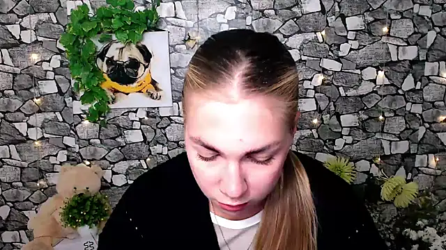 Sport Tall Doll online show from October 7, 2025, 9:50 am