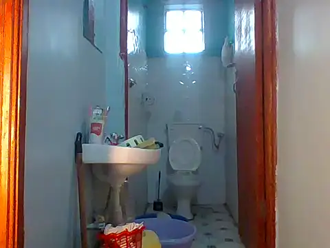 Snapshot of Eminent_Ride chatting on November 10, 2025, 12:26 pm Eminent Ride online show from November 10, 2025, 12:26 pm