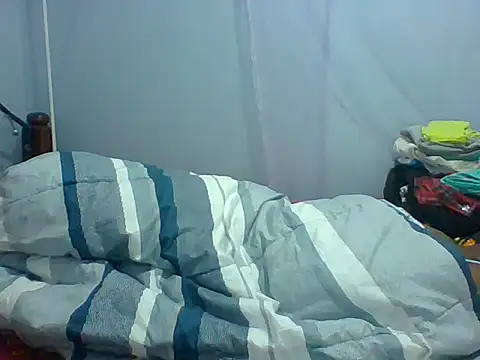 Snapshot of Eminent_Ride chatting on November 12, 2025, 12:44 am Eminent Ride online show from November 12, 2025, 12:44 am