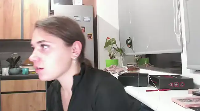 Snapshot of delightful_sofi chatting on December 30, 2024, 6:49 pm delightful sofi online show from December 30, 2024, 6:49 pm