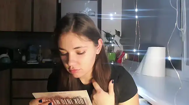 Snapshot of delightful_sofi chatting on January 19, 2025, 7:37 pm delightful sofi online show from January 19, 2025, 7:37 pm