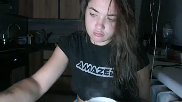 Snapshot of delightful_sofi chatting on October 24, 2025, 7:43 pm delightful sofi online show from October 24, 2025, 7:43 pm