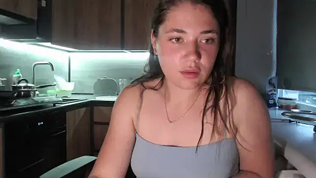 Snapshot of delightful_sofi chatting on May 17, 2026, 4:25 pm delightful sofi online show from May 17, 2026, 4:25 pm