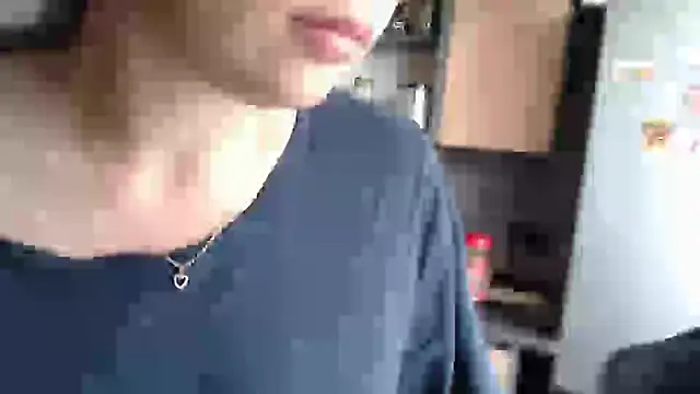 Snapshot of delightful_sofi chatting on June 4, 2026, 12:11 pm delightful sofi online show from June 4, 2026, 12:11 pm