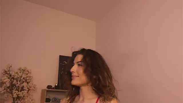 Snapshot of Misslullu chatting on March 13, 2025, 4:27 am Misslullu online show from March 13, 2025, 4:27 am