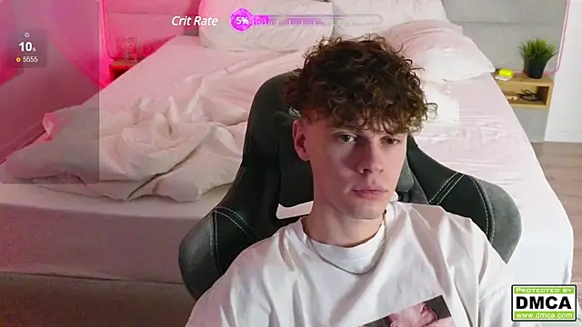 Snapshot of cute_thomas chatting on January 22, 2025, 7:45 pm cute thomas online show from January 22, 2025, 7:45 pm