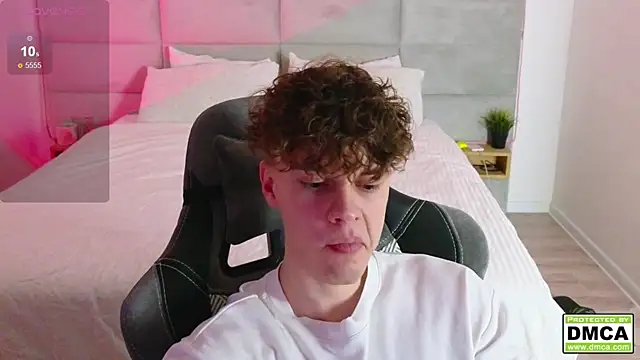 Snapshot of cute_thomas chatting on January 30, 2025, 8:21 pm cute thomas online show from January 30, 2025, 8:21 pm