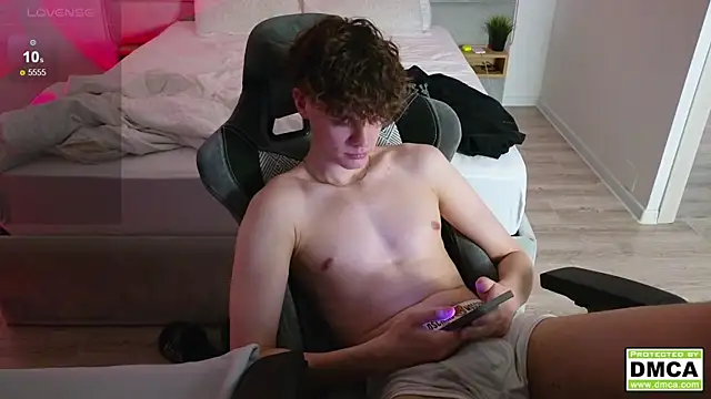 Snapshot of cute_thomas chatting on February 1, 2025, 3:30 am cute thomas online show from February 1, 2025, 3:30 am