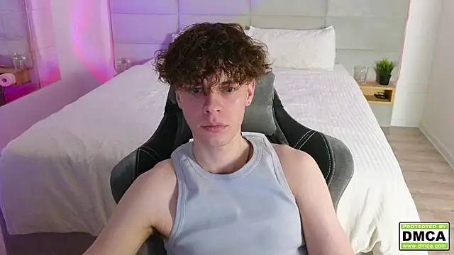 Snapshot of cute_thomas chatting on March 15, 2025, 12:15 am cute thomas online show from March 15, 2025, 12:15 am