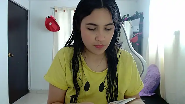 Snapshot of InocentHeaven1 chatting on February 8, 2025, 1:22 pm InocentHeaven1 online show from February 8, 2025, 1:22 pm