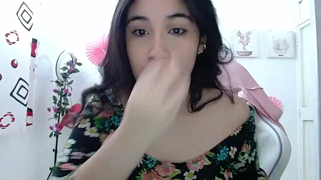 Snapshot of InocentHeaven1 chatting on October 15, 2025, 1:33 pm InocentHeaven1 online show from October 15, 2025, 1:33 pm