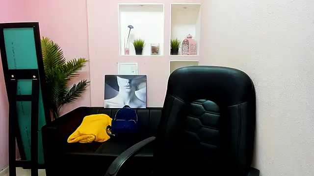 Persephoni online show from March 15, 2025, 6:03 am