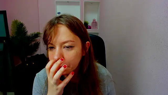 Persephoni online show from October 25, 2025, 10:45 am