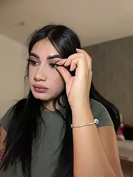 Snapshot of clarachanelricek chatting on December 4, 2024, 9:35 pm clarachanelricek online show from December 4, 2024, 9:35 pm