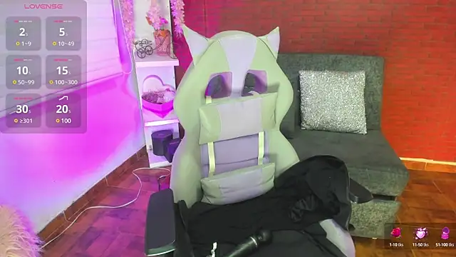 Snapshot of lucy_beatifull chatting on February 28, 2025, 2:53 am lucy beatifull online show from February 28, 2025, 2:53 am