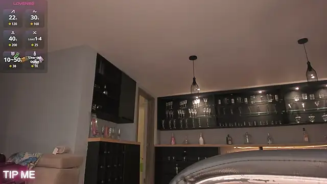 SophieBarnett online show from February 10, 2026, 12:15 am