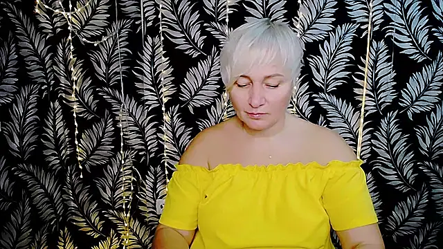 Olivia playful online show from November 18, 2025, 10:09 am