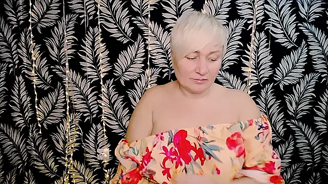 Olivia playful online show from February 2, 2026, 12:15 pm