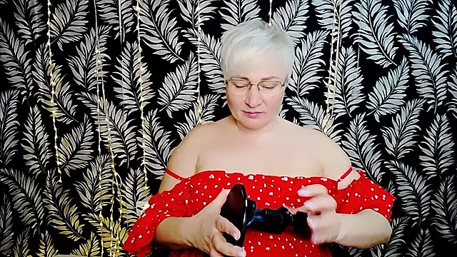 Snapshot of Olivia_playful chatting on June 7, 2026, 10:08 am Olivia playful online show from June 7, 2026, 10:08 am