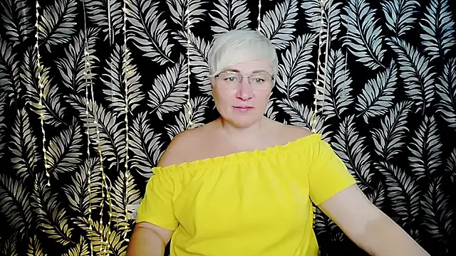 Snapshot of Olivia_playful chatting on June 21, 2026, 10:40 am Olivia playful online show from June 21, 2026, 10:40 am